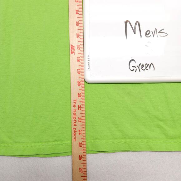 Disney World Casual Short Sleeve Graphic Crew Neck Shirt Mens Size Small S Green - Picture 8 of 9